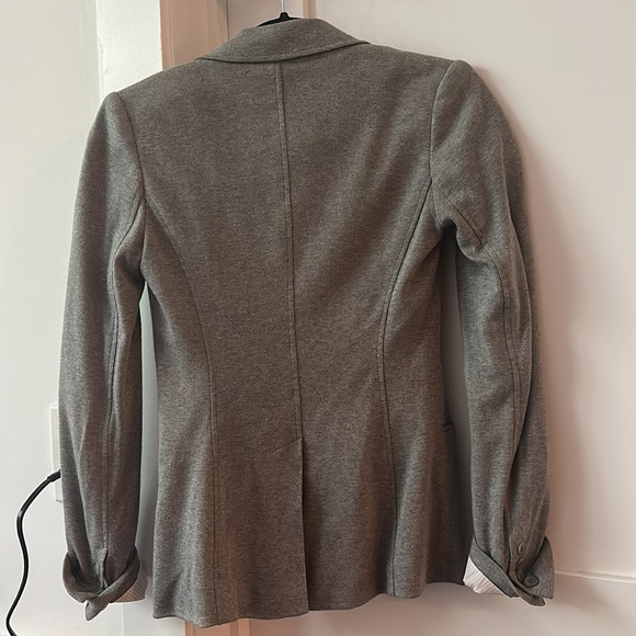 Aritzia Talula Gray Blazer - Picture 3 of 6